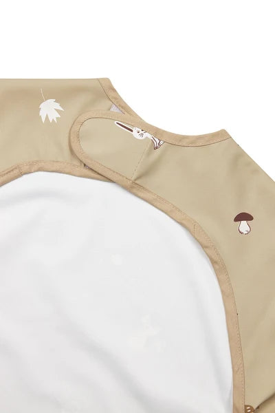 Meyco Baby - Bib with sleeves - Forest Animals Sand