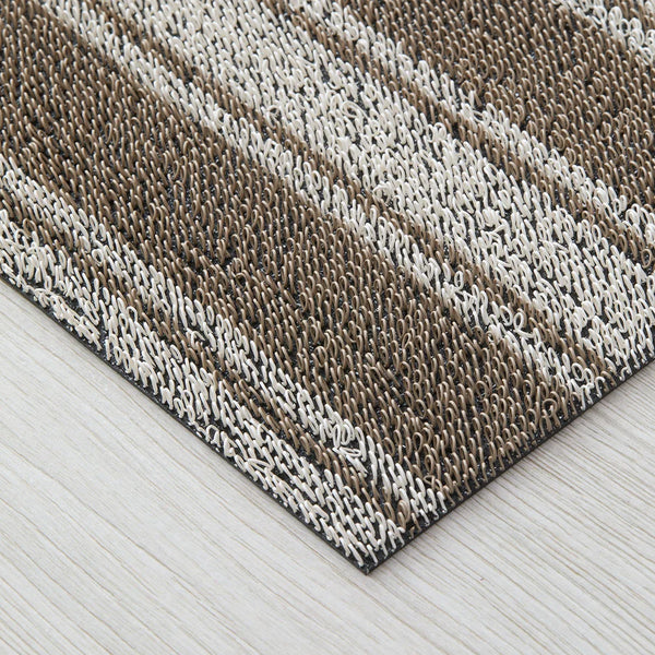 Chilewich Indoor/Outdoor Boardwalk Stripe Shag Floor Mat - Walnut