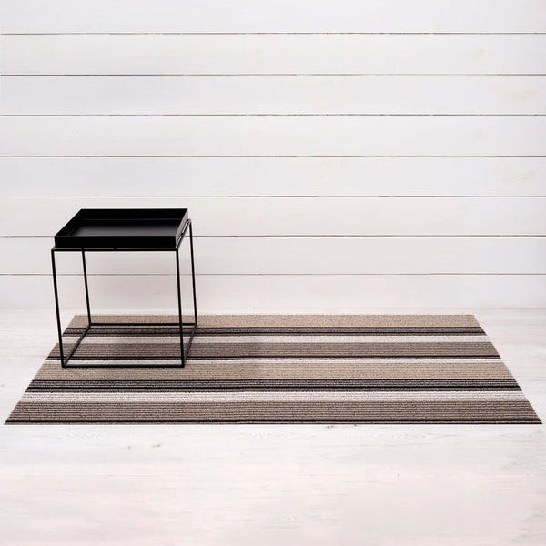 Chilewich Indoor/Outdoor Pleat Stripe Shag Floor Mat - Oyster