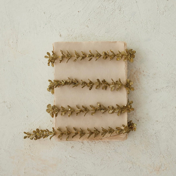 Boxwood Garland w/ Gold Glitter