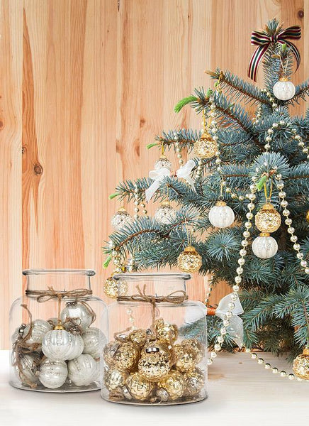 Embossed Mercury Ball Ornament - Gold