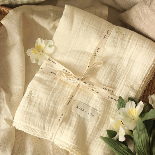 Avery Row - Embroidered Muslin blanket - Wild Chamomile