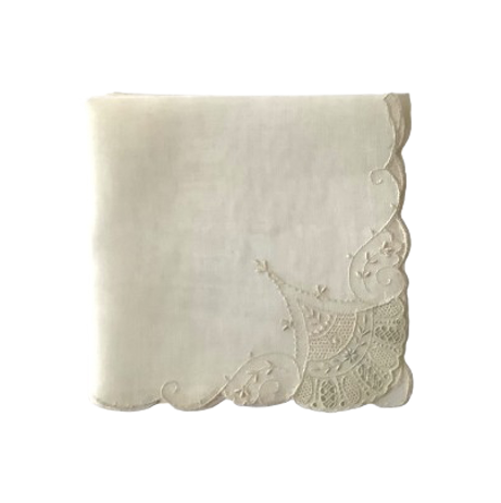 Vintage Hankie with Scalloped Edge