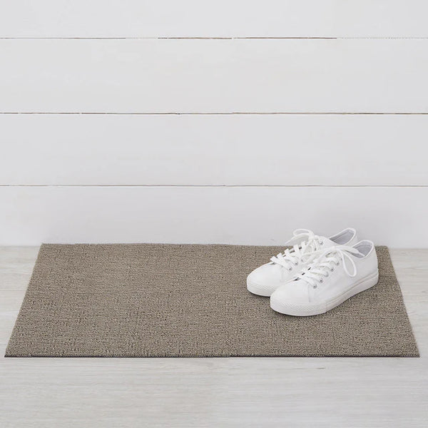 Chilewich Indoor/Outdoor Heathered Shag Floor Mat - Flax
